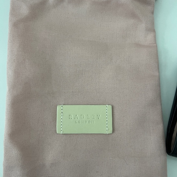 RADLEY LONDON Heritage Medium Bifold Black Wallet with Pink Dust Bag - Picture 5 of 9